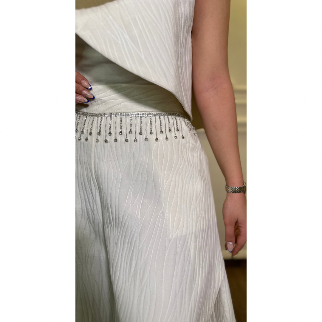 Off White & Silver Detailed Set